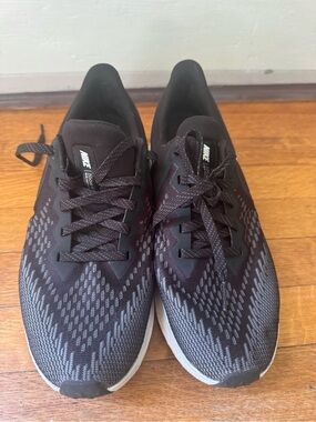 Nike Womens Black Winflo Running Sneakers
